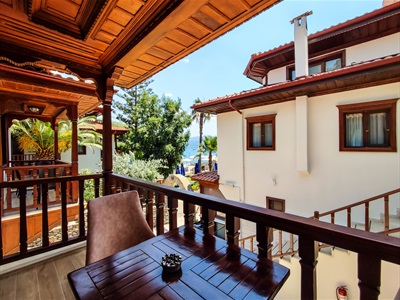 Standart Doğa Manzaralı Balkonlu