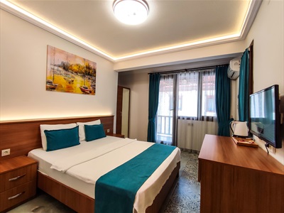 Standart Doğa Manzaralı Balkonlu